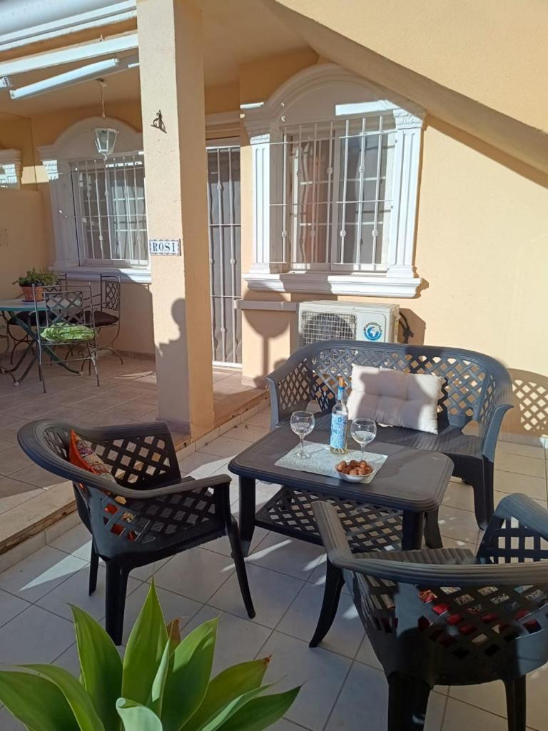 Gran Alicante Bungalow In Beach Resort Puerto Marino Екстериор снимка